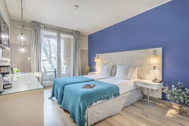 Superior Stüdyo, Balkon