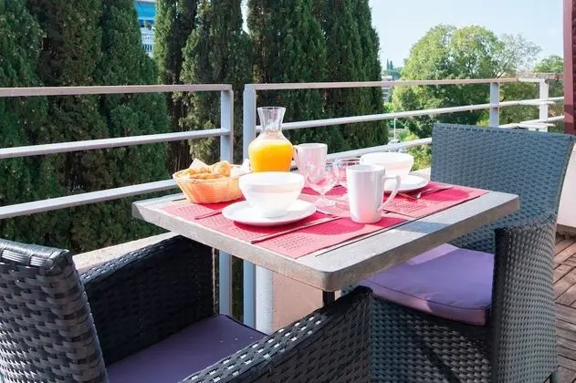 Stüdyo, 2 Tek Kişilik Yatak