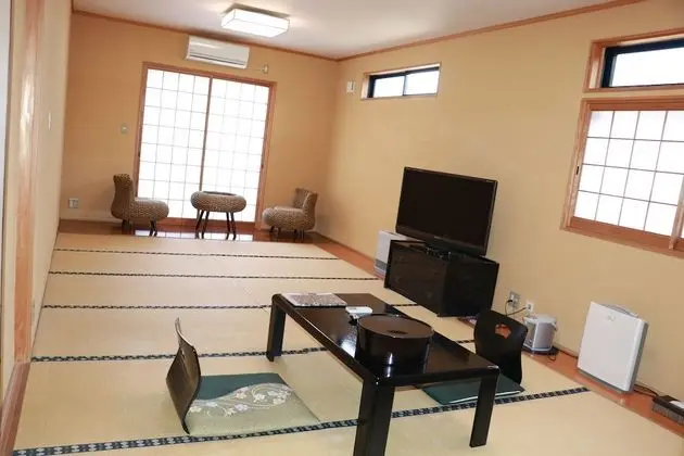 Traditional Oda, Sigara İçilmez (Japanese Room with Open-Air Bath)