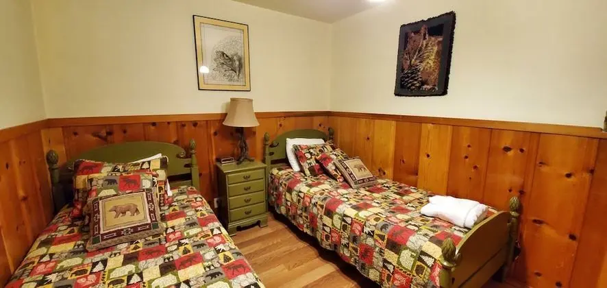 Ev, Birden Çok Yatak (Zephyr Cove Cabin)