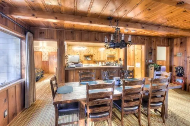 Ev, Birden Çok Yatak (Zephyr Cove Cabin)