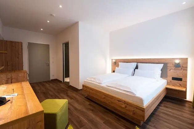 Tek Büyük Yataklı Oda, Sigara İçilmez