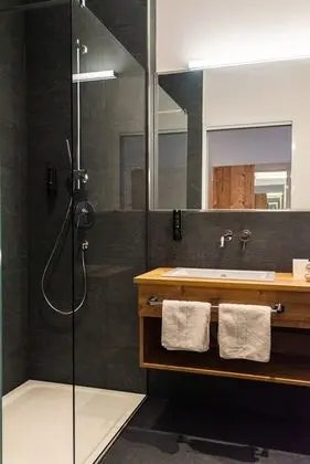 Tek Büyük Yataklı Oda, Sigara İçilmez