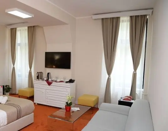 Deluxe Tek Büyük veya İki Ayrı Yataklı Oda