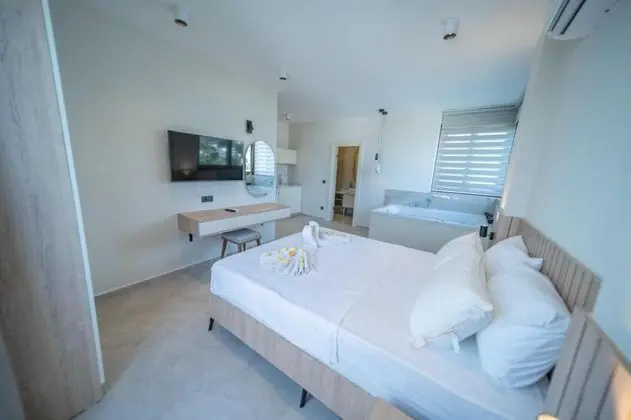 Executive Suite, Deniz Manzaralı, Jakuzili (2 Kişilik)