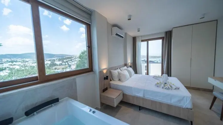 Executive Suite, Deniz Manzaralı, Jakuzili (2 Kişilik)