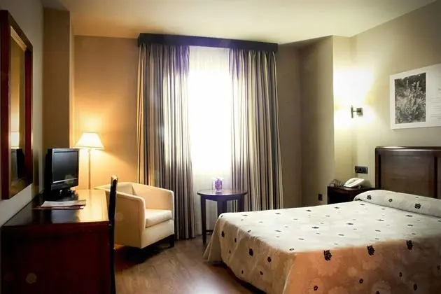 Tek Büyük veya İki Ayrı Yataklı Oda