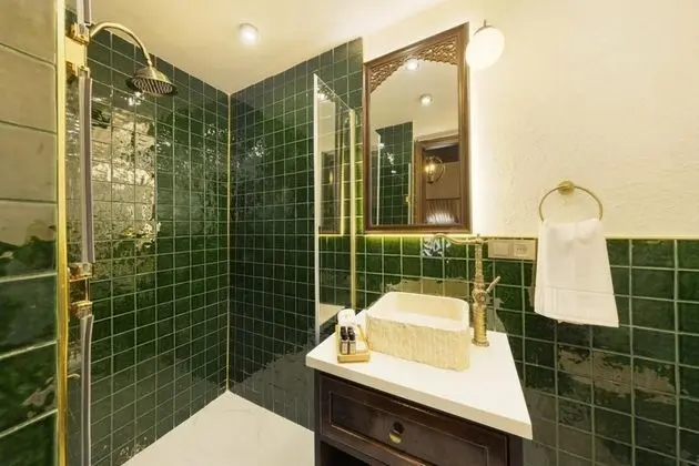 https://images.odamax.com/img/1024x768/odamax/image/upload/Zerzembe_Boutique_Hotel_By_Bayar_202510221554281_8_204_5_Light.jpg