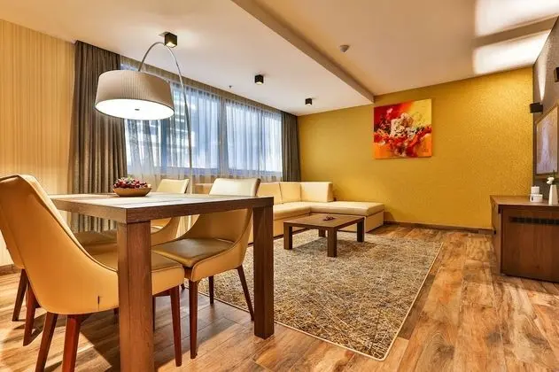 Apart Daire, 1 En Büyük (King) Boy Yatak, Deniz Manzaralı