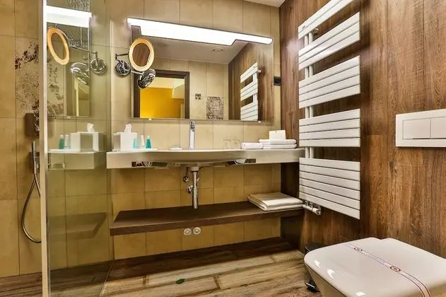 Apart Daire, 1 En Büyük (King) Boy Yatak, Deniz Manzaralı