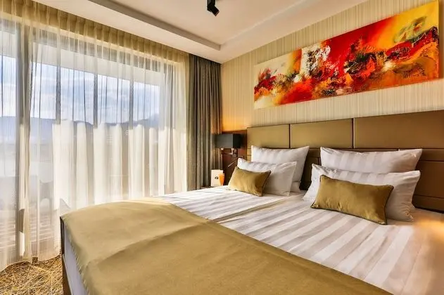 Deluxe Tek Büyük Yataklı Oda, 1 En Büyük (King) Boy Yatak, Deniz Manzaralı