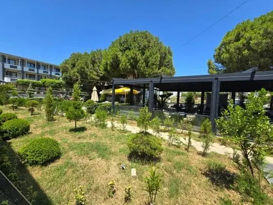 bahçe alanı