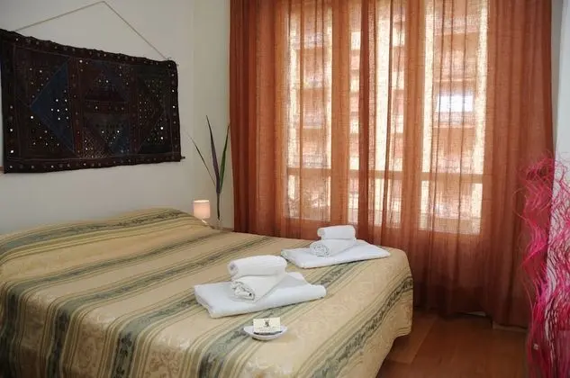 Tek Büyük Yataklı Oda, Ortak Banyo