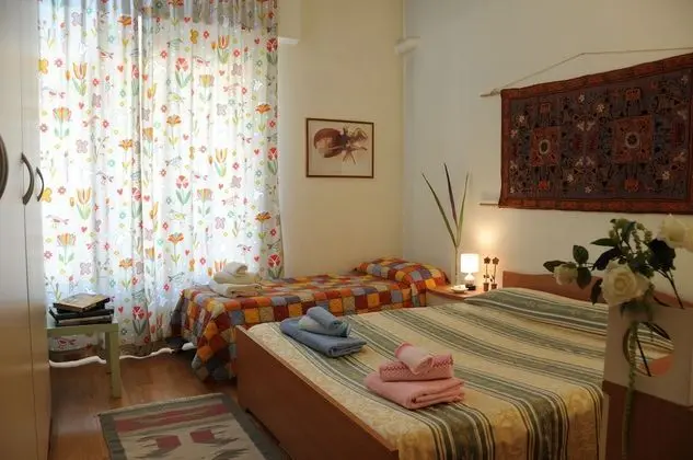 Üç Kişilik Oda, Ortak Banyo