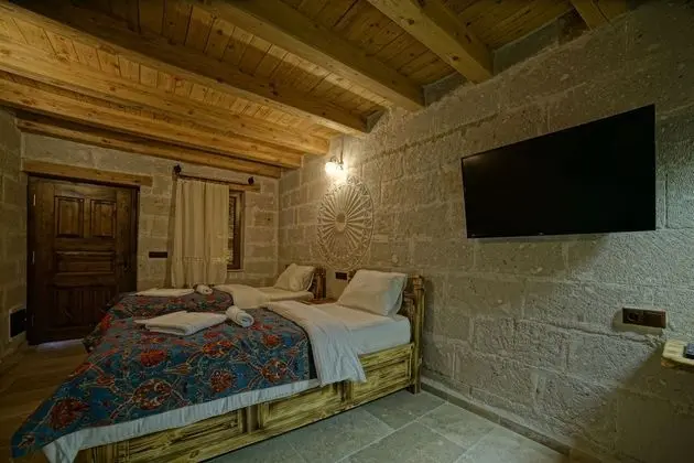 Junior Family Cave Suite