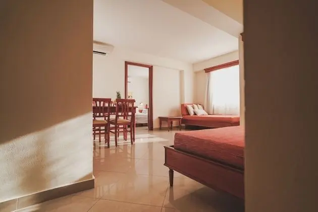 Apart Daire, Havuz Manzaralı
