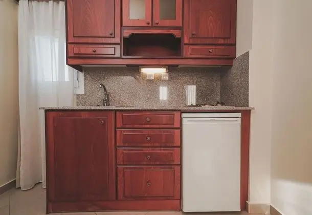 Apart Daire, Havuz Manzaralı