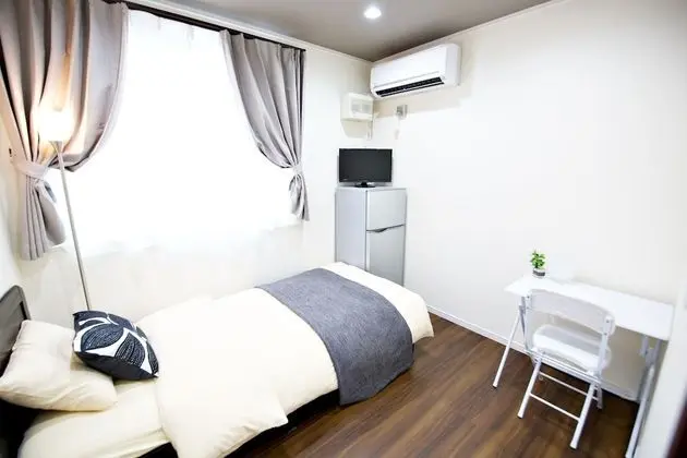 Ev (Private Vacation Home with 11 Rooms)