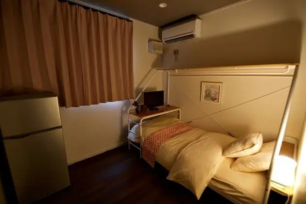 Ev (Private Vacation Home with 11 Rooms)