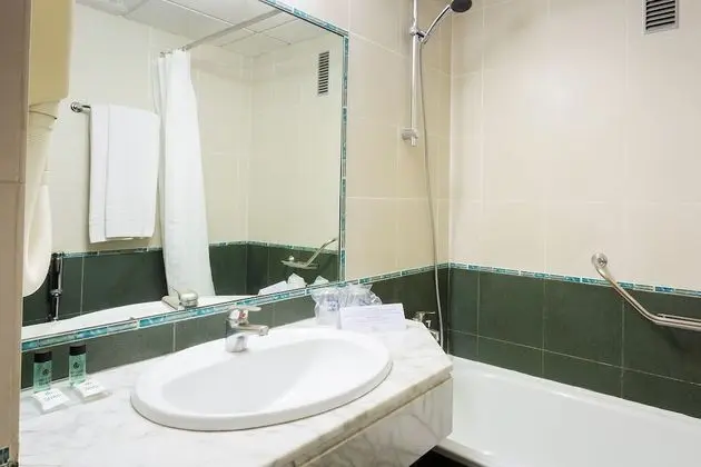 Tek Büyük Yataklı Oda