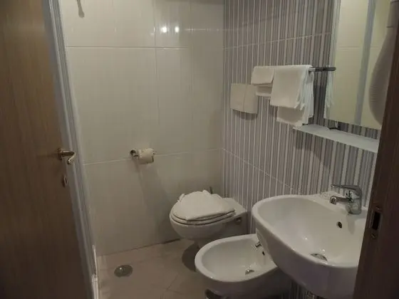 Tek Büyük veya İki Ayrı Yataklı Oda, Balkon