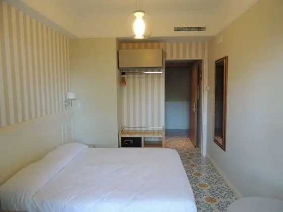 Tek Büyük veya İki Ayrı Yataklı Oda, Balkon