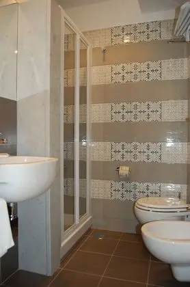 Tek Büyük veya İki Ayrı Yataklı Oda, Balkon