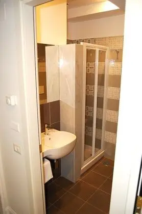 Tek Büyük veya İki Ayrı Yataklı Oda, Balkon