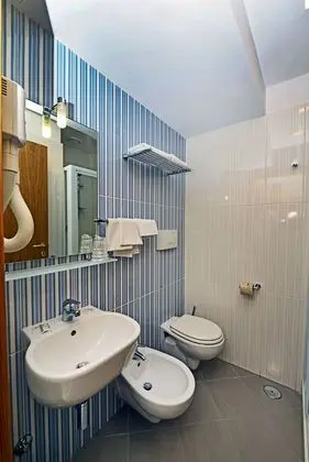 Tek Büyük veya İki Ayrı Yataklı Oda, Balkon