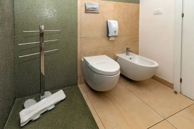 Classic Tek Büyük Yataklı Oda