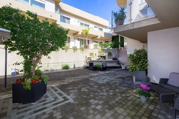 Classic Üç Kişilik Oda