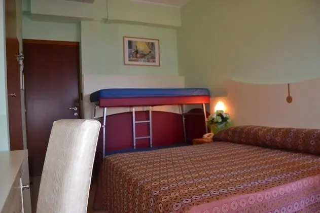 Classic Dört Kişilik Oda, Kısmi Deniz Manzaralı