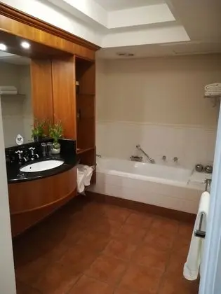 Luxury Oda, 1 En Büyük (King) Boy Yatak, Engellilere Uygun, Dağ Manzaralı (Country Inn)