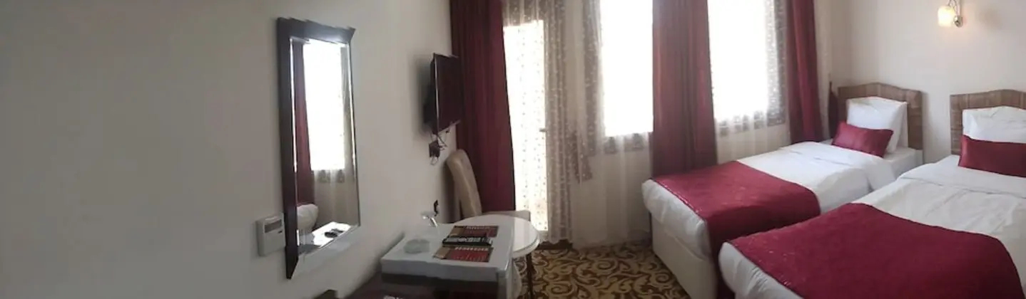 Üç Kişilik Oda