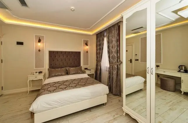 Çift Kişilik, Bahçe Manzaralı
