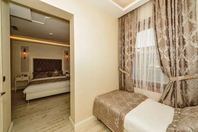 Triple, Şehir Manzaralı
