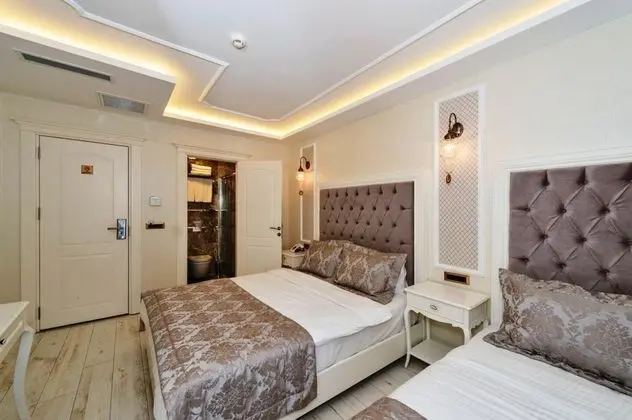 Triple, Şehir Manzaralı