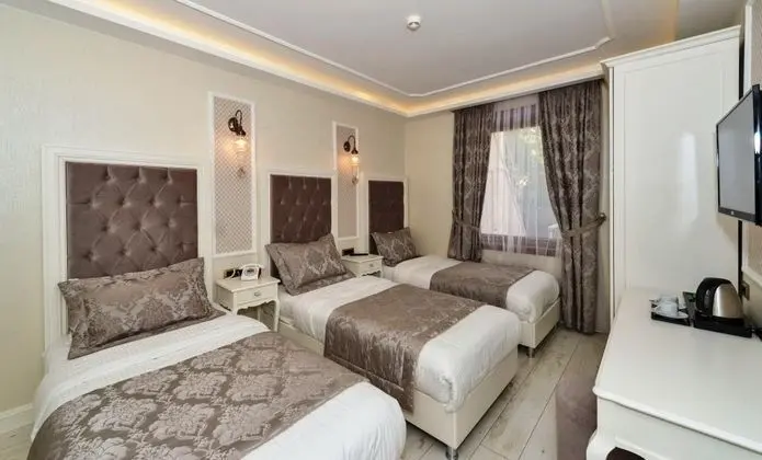 Triple, Şehir Manzaralı