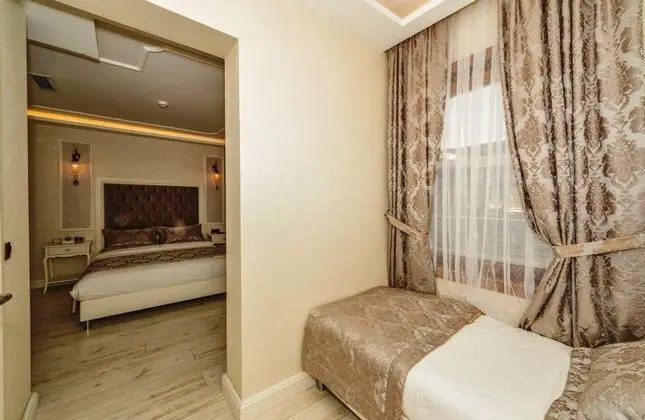 Triple, Şehir Manzaralı