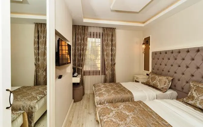 Triple, Şehir Manzaralı