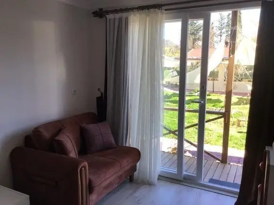Bungalow, Bahçe Manzaralı, Balkonlu