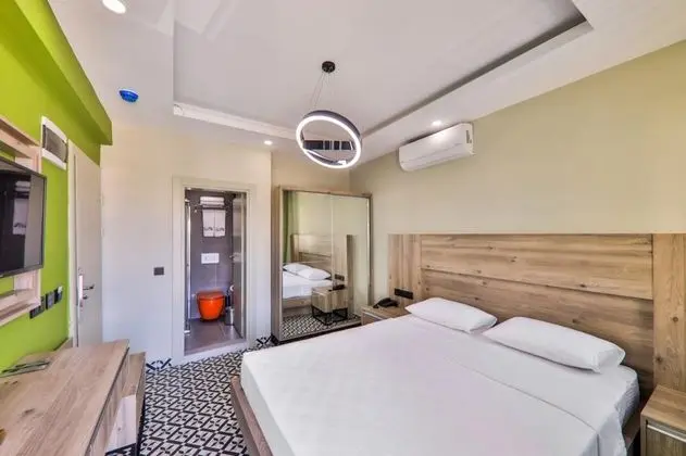 Deluxe Çift Kişilik Oda, Deniz Manzaralı, Balkonlu