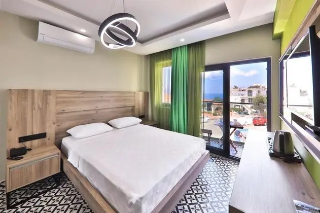 Deluxe Çift Kişilik Oda, Deniz Manzaralı, Balkonlu