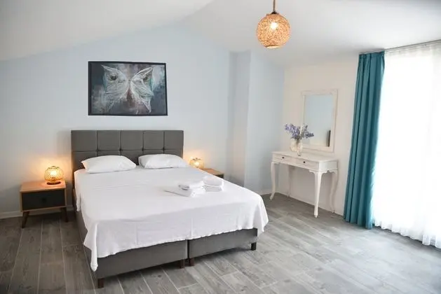 Standart Oda,Bahçe Manzaralı,Balkonlu