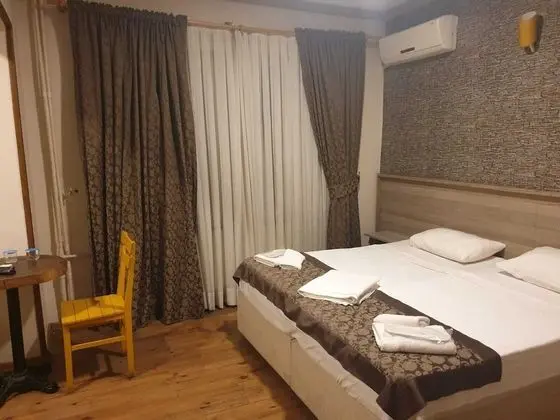 Classic Üç Kişilik Oda
