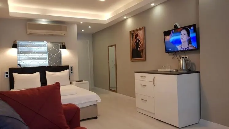 Economy Triple Room