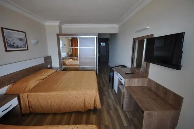 https://images.etstur.com/files/images/hotelImages/TR/97970/l/Zeytinci-Olivera-Resort-Genel-357689.jpg