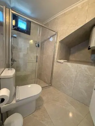Daire-tek Yatak Odalı,deniz Manzaralı,1. Kat