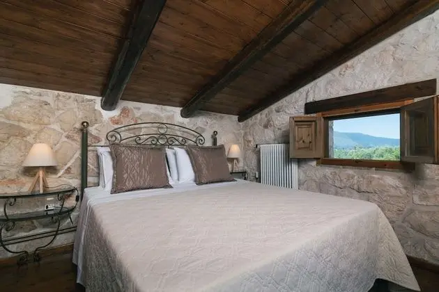 Villa, 4 Yatak Odası, Şömine