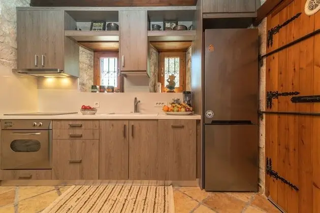 Villa, 4 Yatak Odası, Şömine